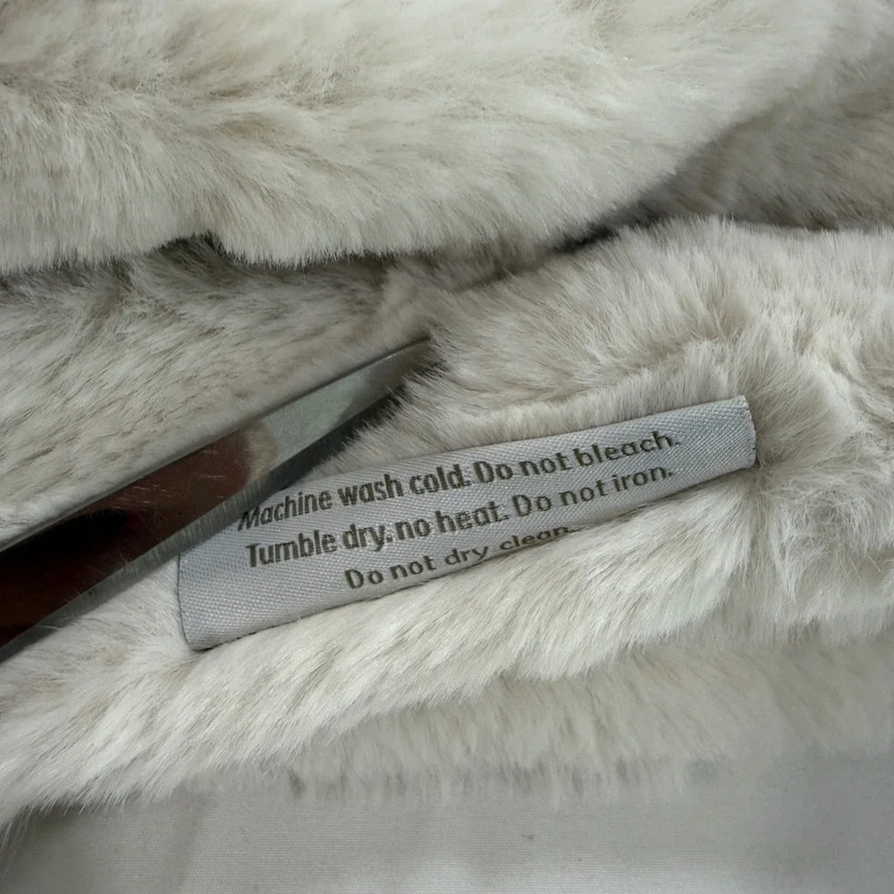 Minky Couture Urban Cream Faux Fur Throw Blanket Large 60x72 Plush Square Grid